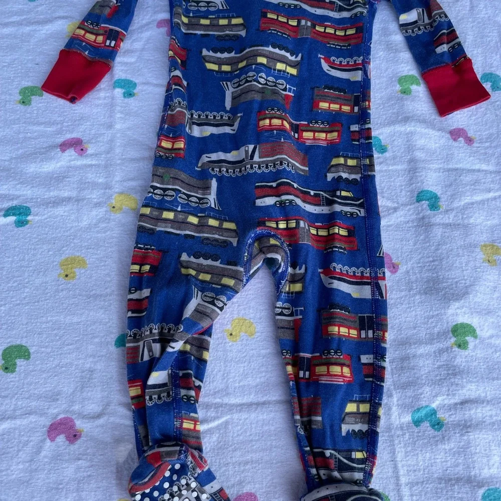 Hanna Andersson infant 6-12 Months blue train themed footie Pj